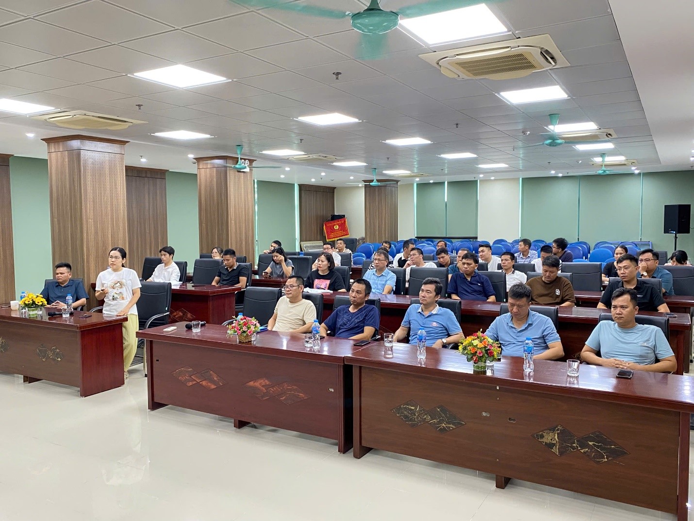 Trung tâm Kiểm định chất lượng và Kinh tế xây dựng Bắc Ninh số 2 tổ chức Buổi tập huấn nghiên cứu chuyên đề về lĩnh vực Lựa chọn nhà thầu